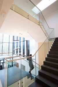 Garde-corps en verre par la société Trasis à Liège